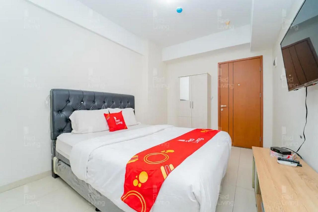 Redliving Apartemen Green Lake View Cimanggis - Win Property Depok Εξωτερικό φωτογραφία