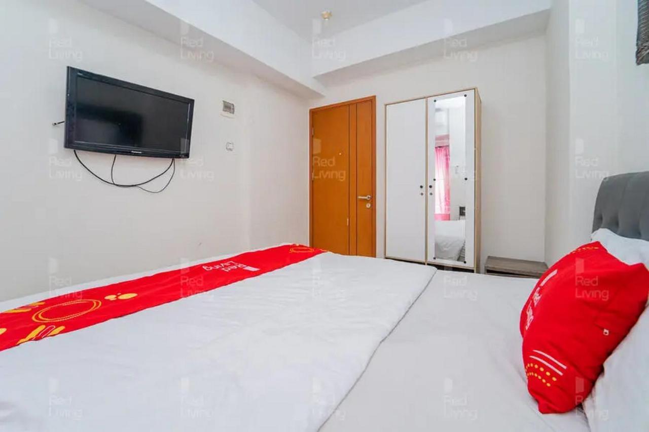 Redliving Apartemen Green Lake View Cimanggis - Win Property Depok Εξωτερικό φωτογραφία