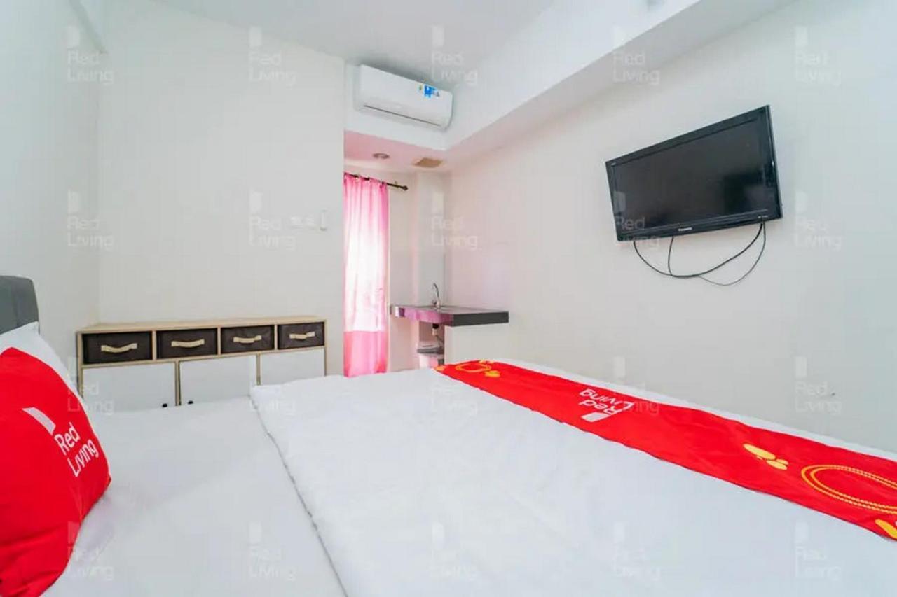 Redliving Apartemen Green Lake View Cimanggis - Win Property Depok Εξωτερικό φωτογραφία